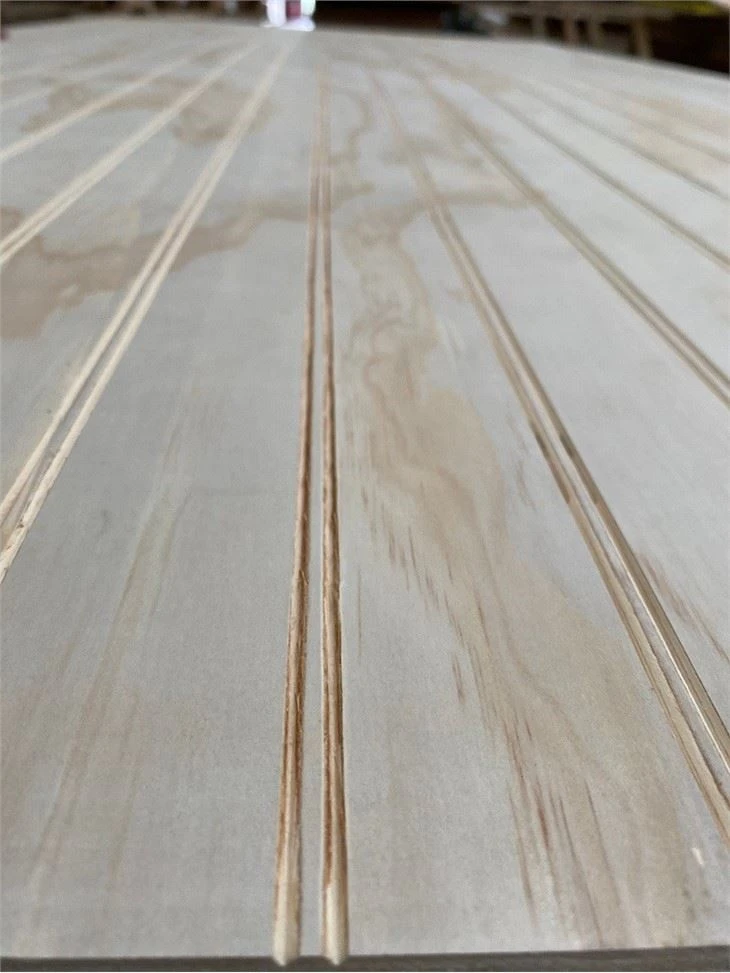 Grooved Pine Plywood