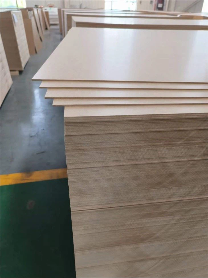 Melamin dobbeltsidet Mdf 2100x2800mm
