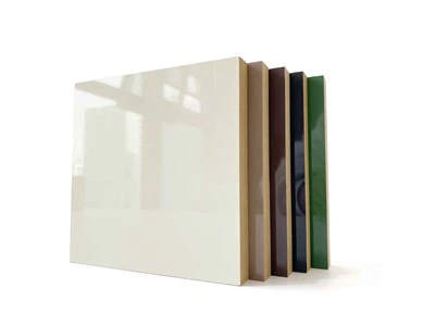 PET LAMINERET MDF-KRYDSFINER